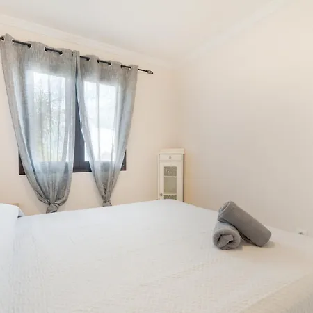 Villa Spacious Laurisilva