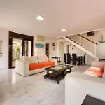 Spacious Laurisilva * سان ميغيل ذي أبونا