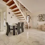 Spacious Laurisilva * سان ميغيل ذي أبونا